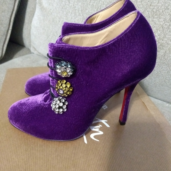 Christian Louboutin Bootoni 100 Booties - Picture 2 of 8